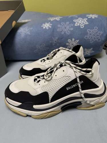 Balenciaga triple sneaker - balenciaga,