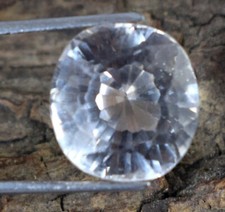 9.35 CT Natürlich Weiß