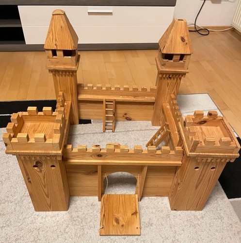 Ritterburg aus holz - ritterburg,