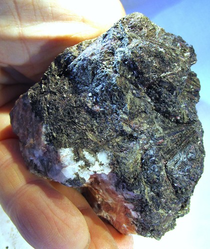 Turmalin quarz hämatit - turmalin,, quarz,