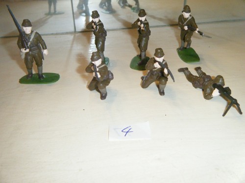 Figuren 4 handbemalte - figuren, 1:32