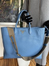PRADA MILANO Vitello Shopper Handtasche mit Riemen Hellblau Leder