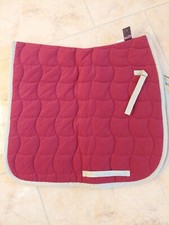 MUSTANG edle Dressur Schabracke in rot-bordeaux, Größe WB DL, Barock, Show