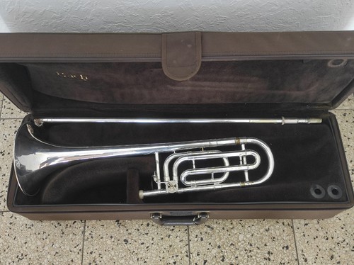 Vincent bach stradivarius f - vincent,