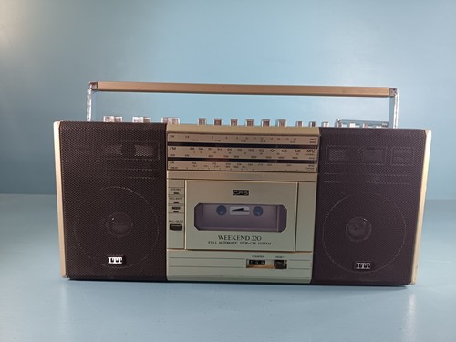 Itt weekend 220 radio cassette - weekend,
