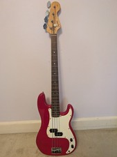 Squier by Fender P-Bass