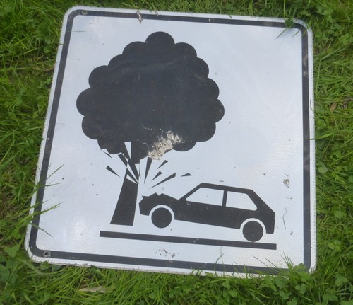 Alt verkehrsschild warnung - verkehrsschild,