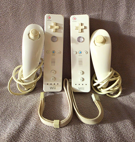 Nintendo wii remote controller - nintendo,