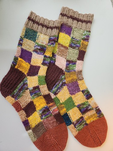 Handgestrickte wollsocken - handgestrickte,