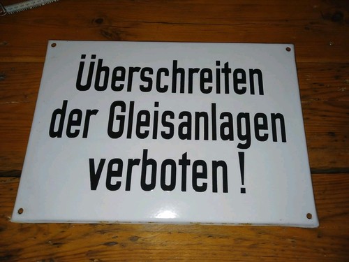 Bahnschild eisenbahnschild - bahnschild,