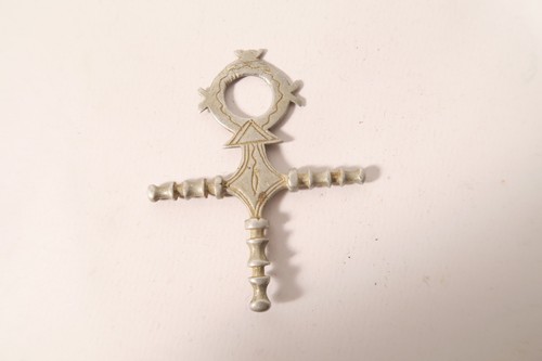 Altes aluminium kreuz - altes,