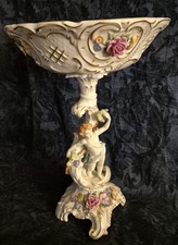 Grosser Tafelaufsatz Putto