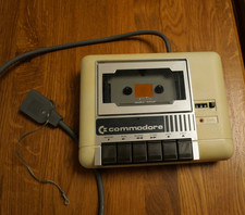 Commodore Datasette für C64 gereinigt, geprüft und eingestellt