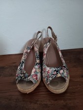 Tamaris Keil Pumps Blumenmuster Gr. 40