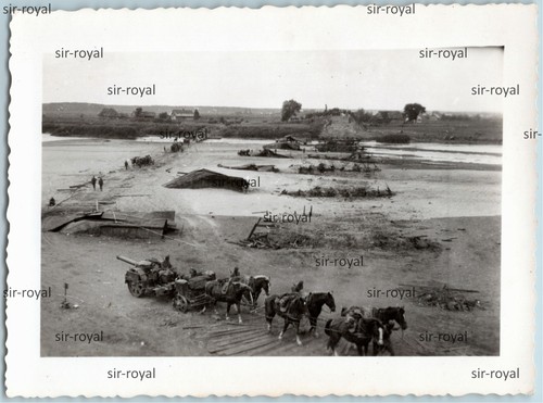 Wehrmacht pferdegespann zieht - wehrmacht,