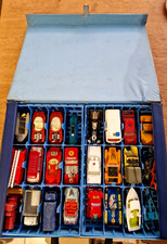 Auto-Sammelkoffer aus den 70zigern Vintage, vielen alten Modellen, bespielt