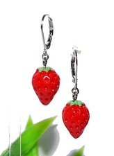 ERDBEERE +++ Ohrhänger Brisur
