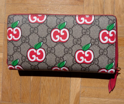 Gucci long wallet - gucci,