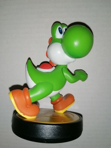Amiibo yoshi mario 3 - yoshi,