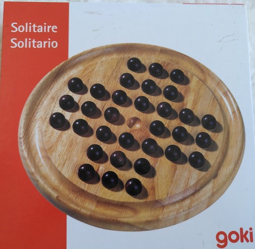 Solitaire holzspiel von goki - holzspiel,