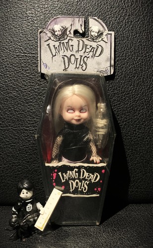 Living dead dolls - dolls, eerie