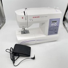 SINGER | 5560 Computerisierte Nähmaschine mit mitgeliefertem Zubehörset, Hardcov