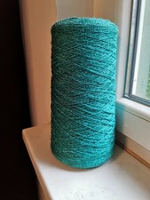 Große Garnrolle Glanzgarn Häkelgarn Nähgarn Grün