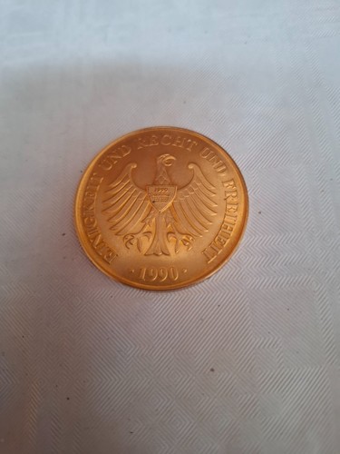 Goldene gedenkmedaille auf die - gedenkmedaille,