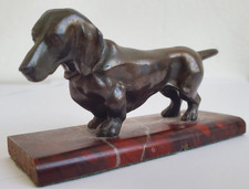 Alte Dackel Skulptur auf Stein, Hund, Metallplastik, Art deco , Jugendstil