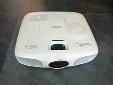Epson EH-TW5900 Beamer