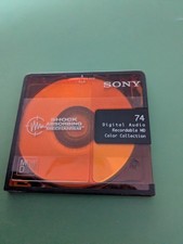 16 Sony MiniDisc 74