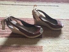 Pumps peeptoe Keilabsatz wedges braun Gr 36 - 36.5 Plateau