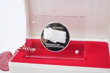 Zubehör LEICA LEITZ Silbermedaille, Oskar Barnack, Ur Leica. 1879-1979