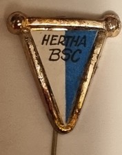 HERHA BSC BERLIN Nadel blau-weißer Wimpel, Plastik, 1,5 x 2 cm 60er Jahre SELTEN