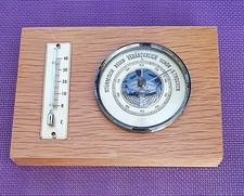 Barometer Thermometer auf Holz