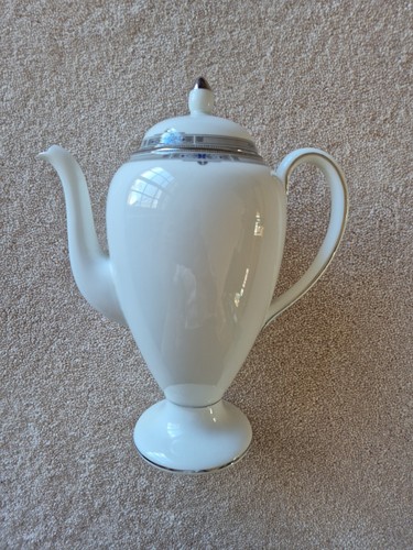 Wedgwood bone china - bone,