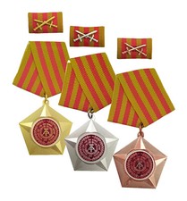 Kampforden "Für Verdienste um Volk und Vaterland" (Kriegsband!!! | Set) | DDR