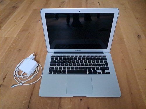 Apple macbook air 2018 - 13",,
