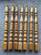 7 gedrechselte Treppenpfosten