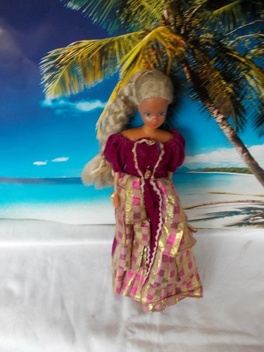 Barbie puppe mit - barbie, lila