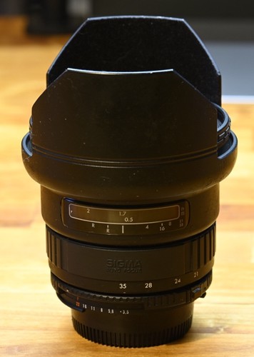 Sigma zoom 21 35mm - zoom-y,