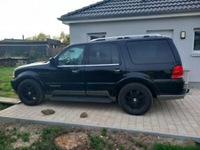 Lincoln Navigator 2003, zum herrichten Gute Grundlage, innen sehr sauber.