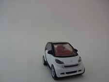 Sammlerauto / Smart " Weißer Smart Fortwo Coupe mit geschlossenen Dach