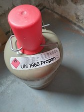 Propangasflasche 5 Liter grau ideal für Gasgrills mit Schutzkappe Flasche leer