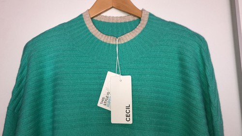 Wunderschöner neuer pullover - wunderschöner,