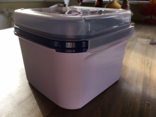 Tupperware bellevue - tupperware,