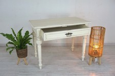 Gründerzeit-Tisch in Shabby-Chic-Weiß, Weichholz, im Usedlook von 1900
