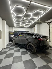 Tesla Model 3 & Model Y