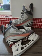 Bauer VAPOR X4.0 Eishockey Schlittschuhe - Größe 9 UK guter Zustand 