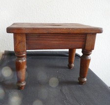 antiker Holzschemel Hocker